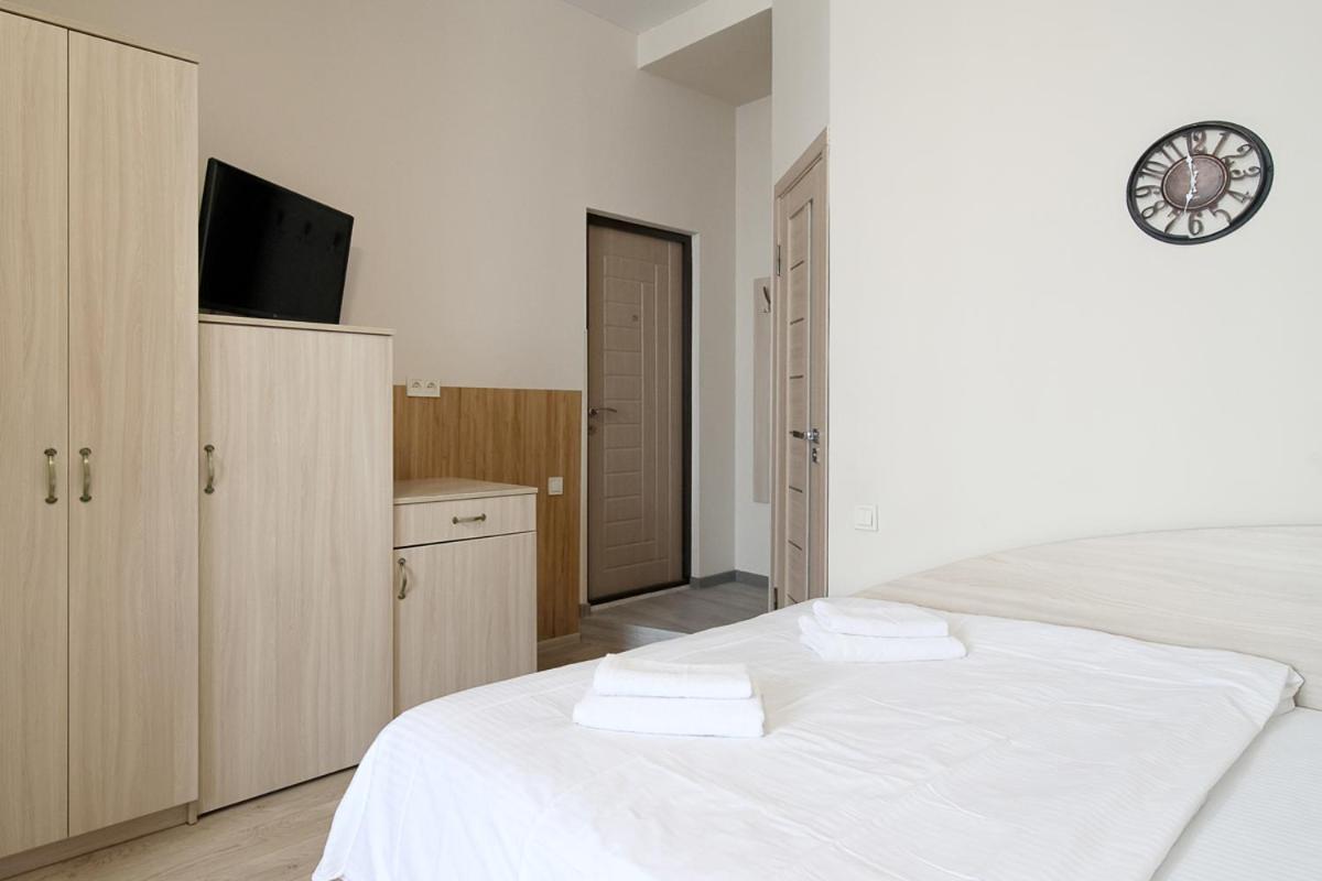 Buk Apartments On Doroshenka 25 Lviv Extérieur photo