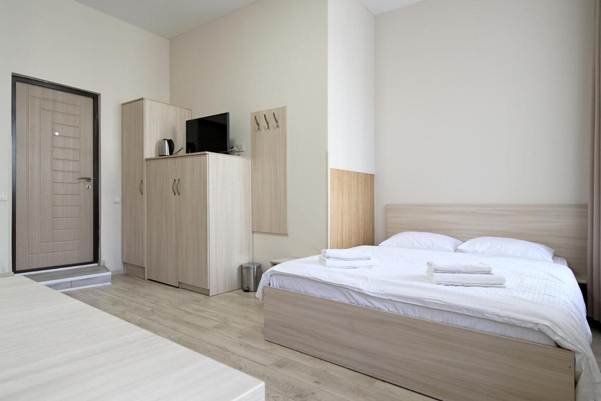 Buk Apartments On Doroshenka 25 Lviv Extérieur photo