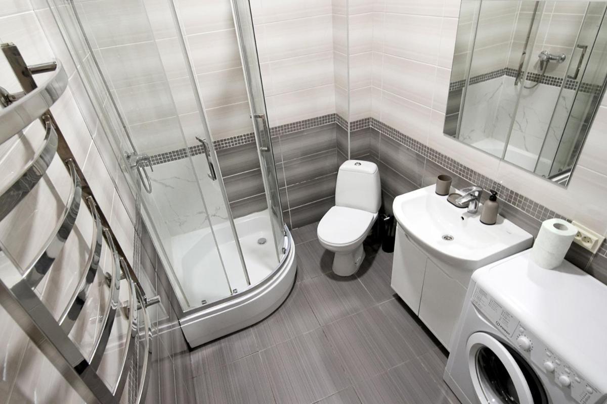 Buk Apartments On Doroshenka 25 Lviv Extérieur photo